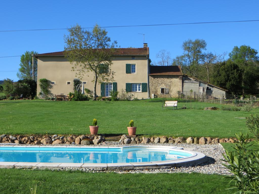 Bed and Breakfast La Maire Saint-Victor-Rouzaud Exteriér fotografie