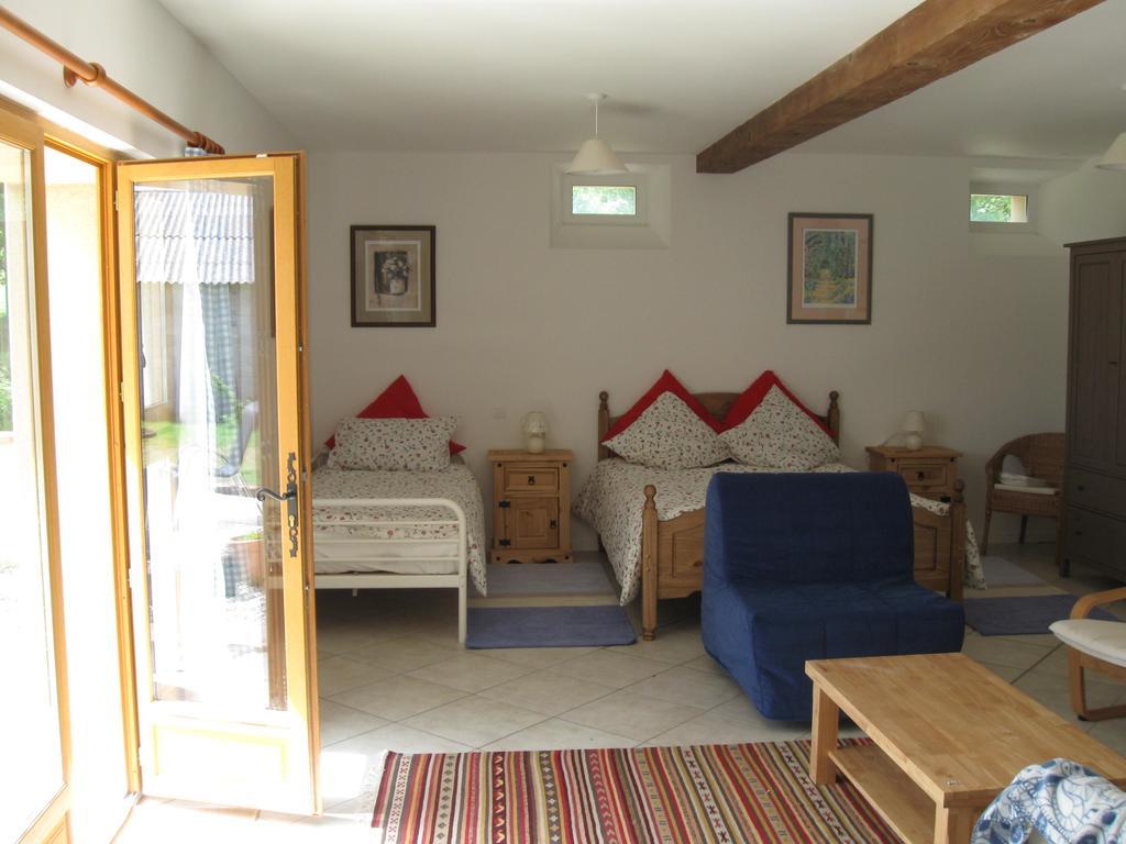 Bed and Breakfast La Maire Saint-Victor-Rouzaud Exteriér fotografie